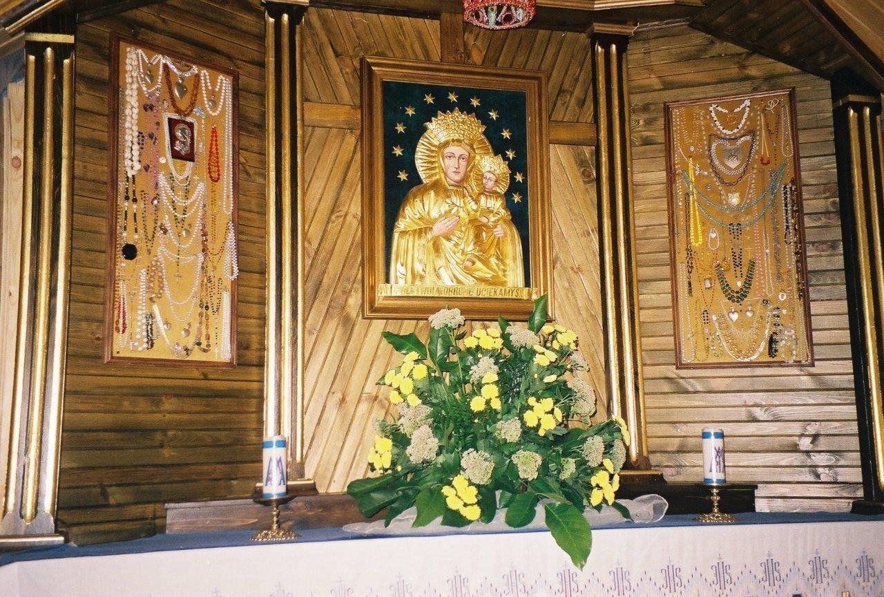 Osuchowa - wnętrze kaplicy obraz MB
